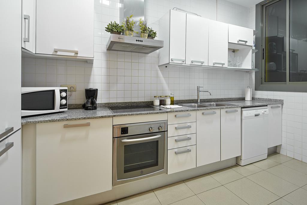 Fewdays Barcelona Apartments ภายนอก รูปภาพ