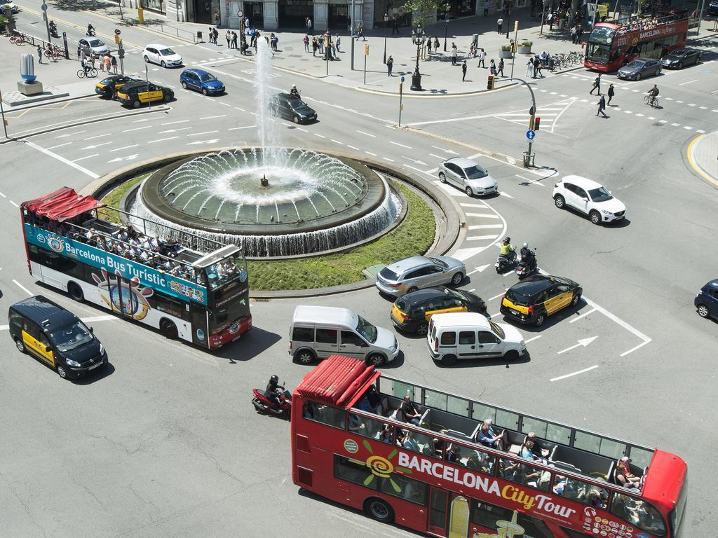 Fewdays Barcelona Apartments ภายนอก รูปภาพ
