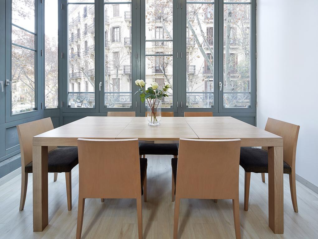 Fewdays Barcelona Apartments ภายนอก รูปภาพ